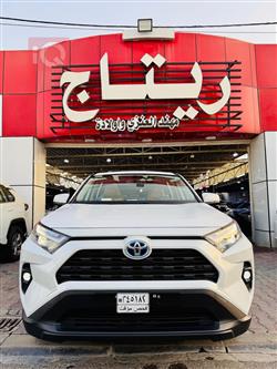 تۆیۆتا ڕاڤ 4